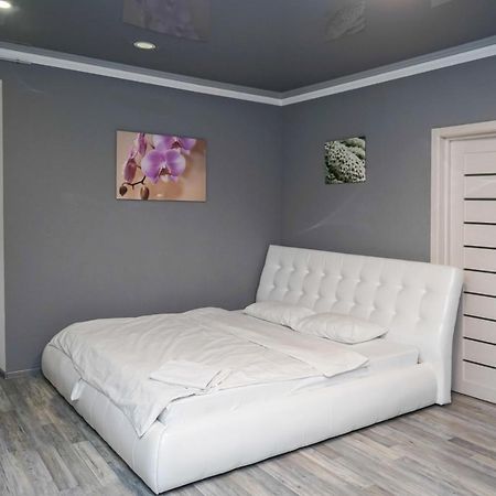 Cozy Apartment In A New Building Close To The Downtown Kiev Exterior foto