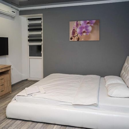 Cozy Apartment In A New Building Close To The Downtown Kiev Exterior foto